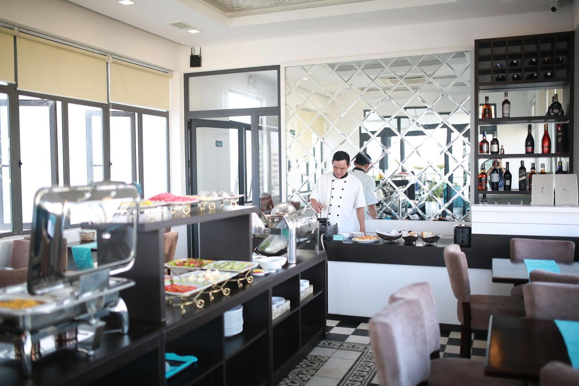 Flora Hotel & Residence Đà Nẵng Extérieur photo